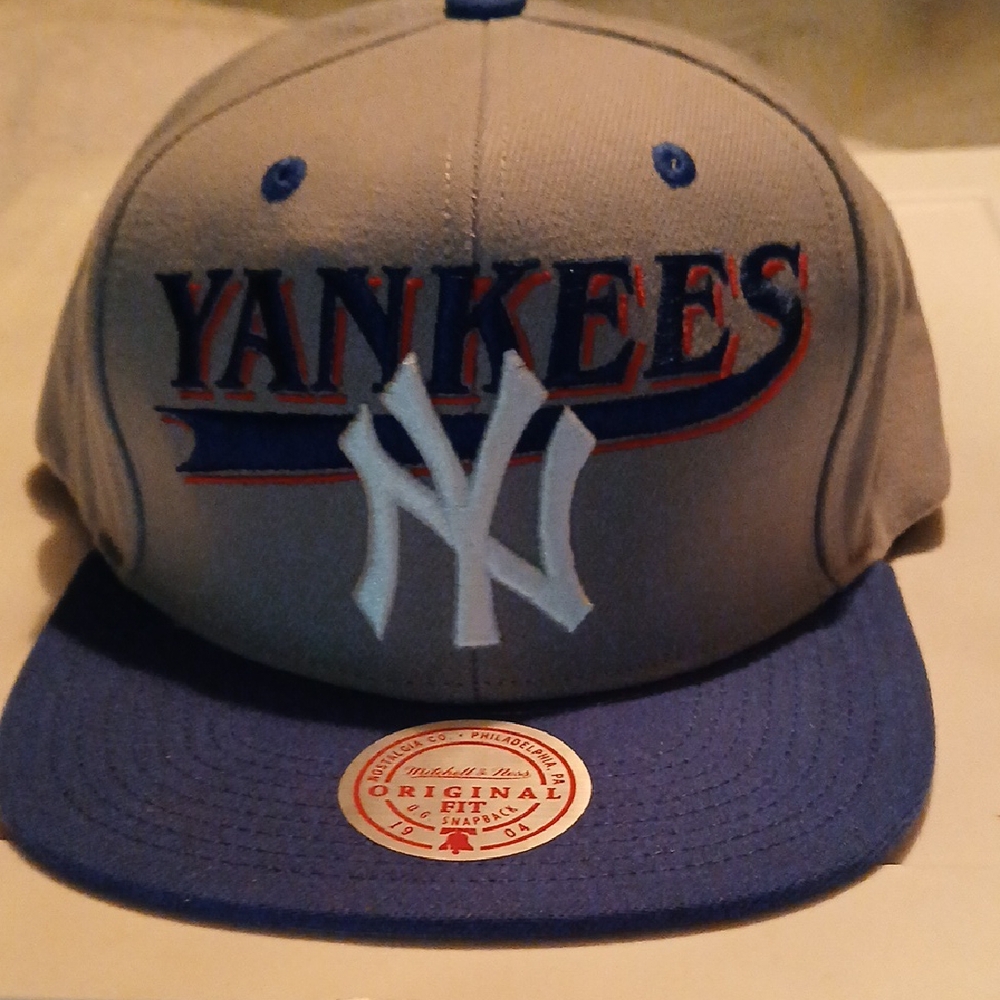 Mitchell & Ness Gray NY Yankees Ball Cap